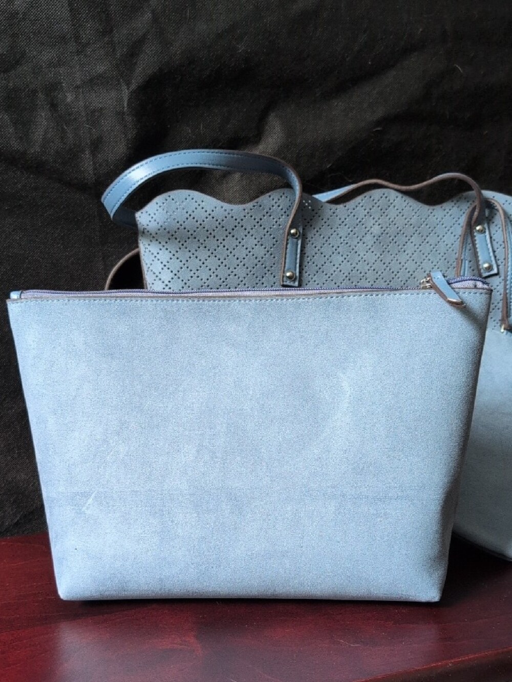 NWOT 3 Pieces Light Blue Tote Bag with Pouch and Wristlet - Picture 3 of 7